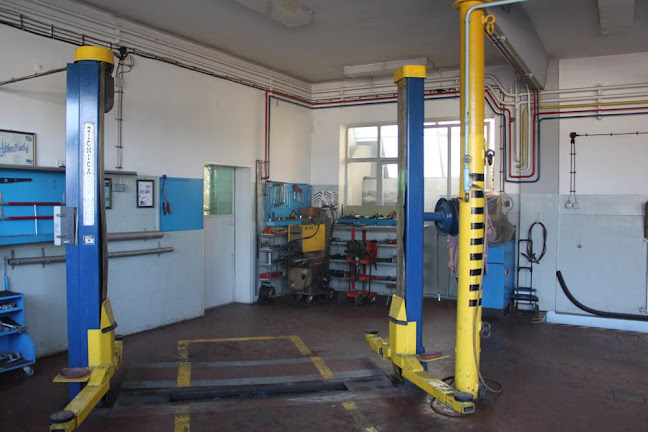 Servisne dizalice u Autocentru Mihalić